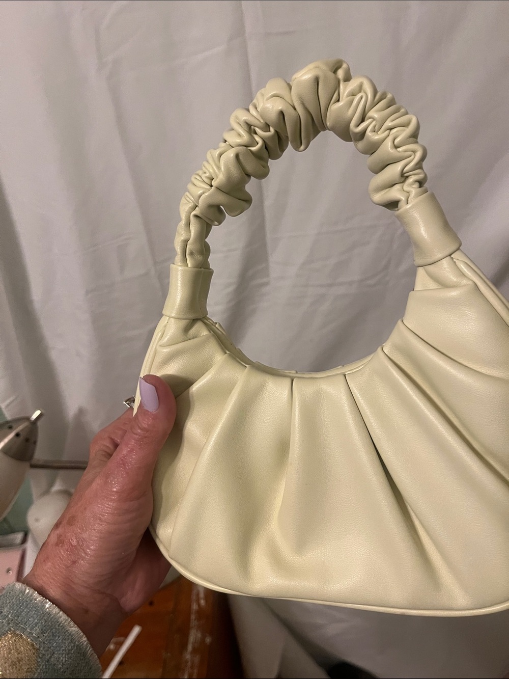 Cream Ruched Handle Shoulder Bag - Unbranded